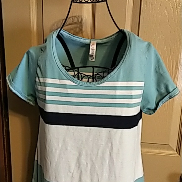 LuLaRoe womens top XS blue & white pre owned - Picture 2 of 7
